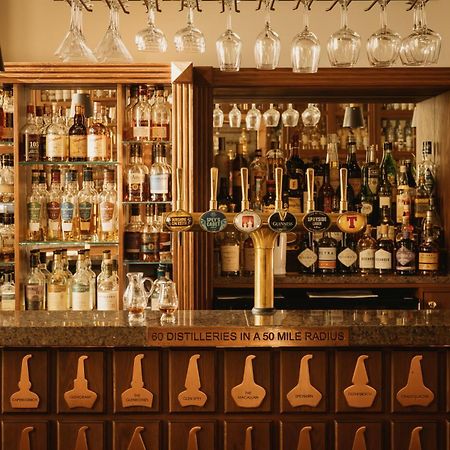 The Station Hotel Rothes Eksteriør billede