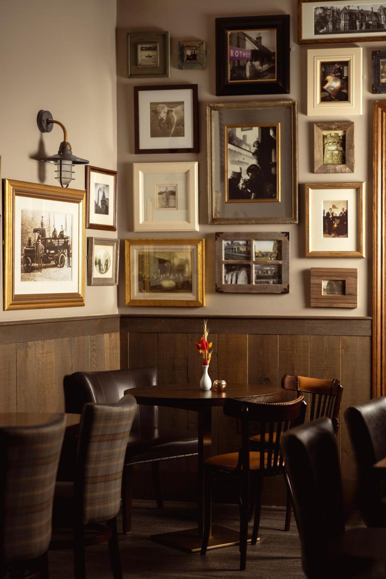 The Station Hotel Rothes Eksteriør billede